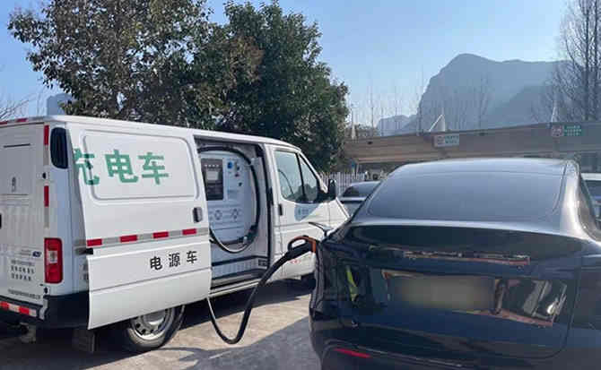 阿拉善右旗汽车搭电